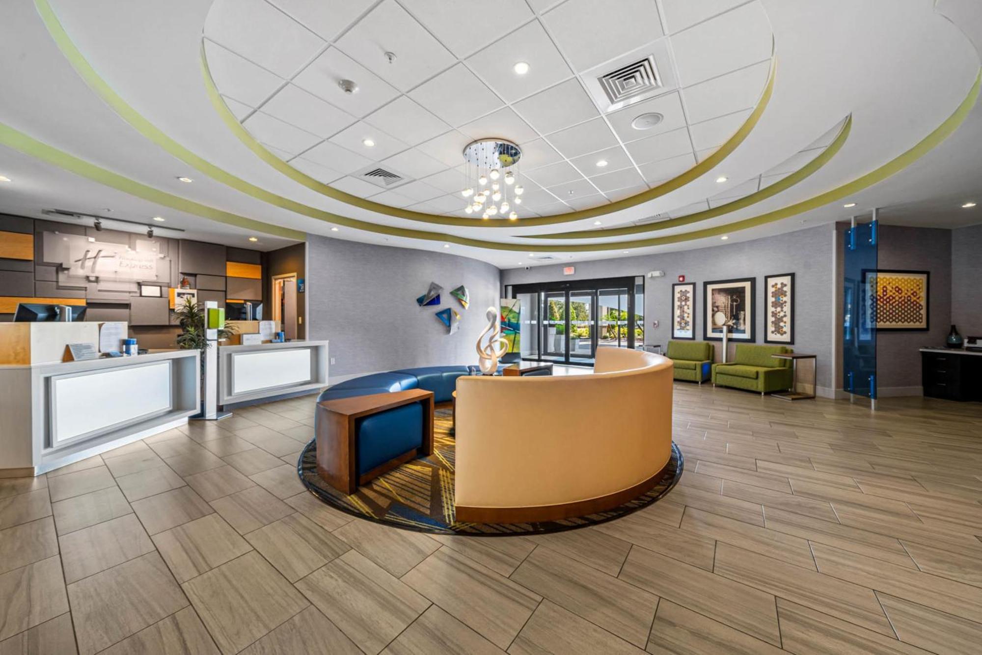 Express & South, An Ihg 3* Lakeland