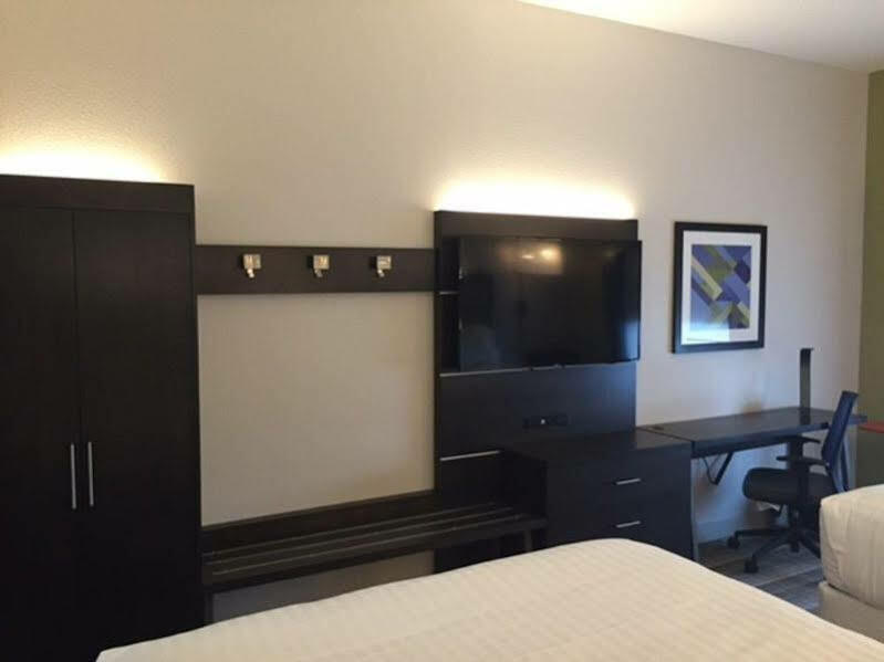 Express & South, An Ihg Hotel Lakeland